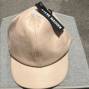 Steve Madden Beige Cap
